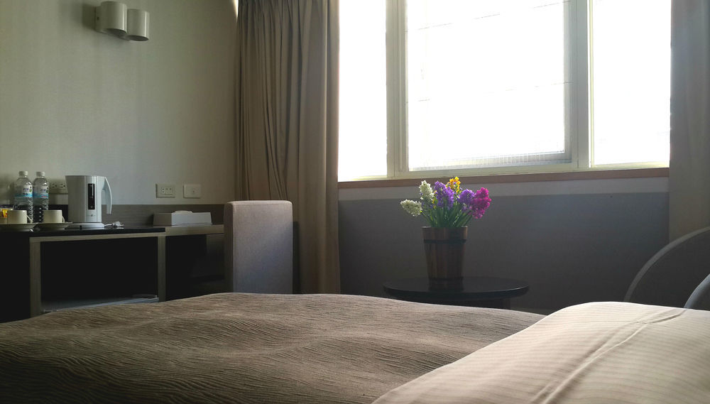 E-House Hotel Taipei Extérieur photo